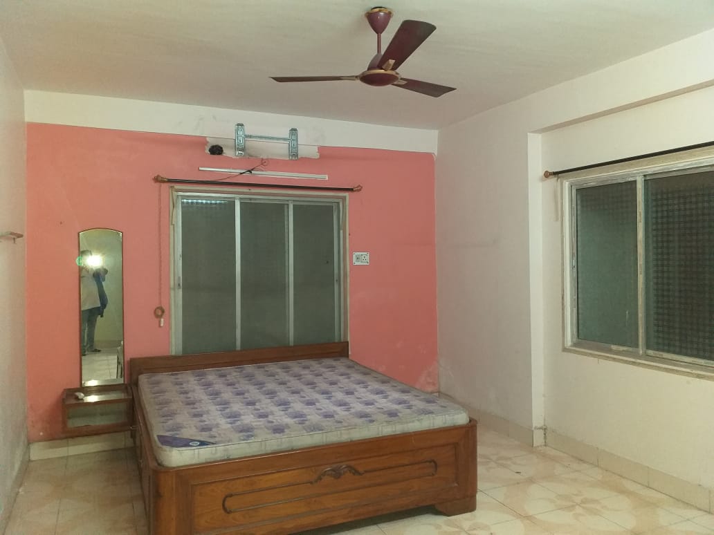 2BHK semifurnished flat for rent in Kalikapur, Kolkata